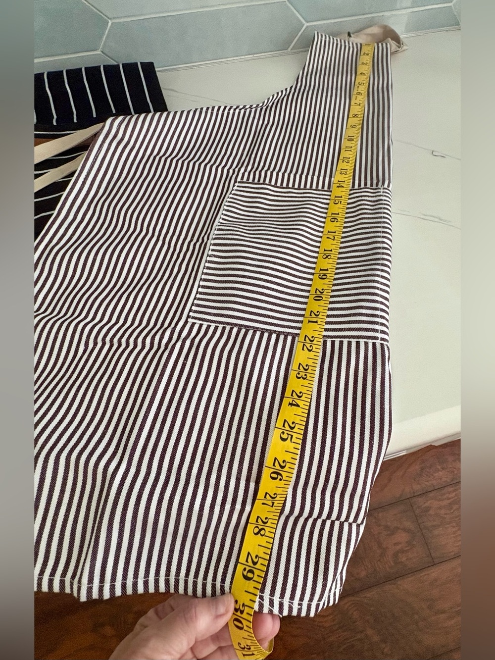 New 2-Pack Adjustable Striped Chef Aprons with Pockets – Black & Brown Pinstripe - Picture 6 of 10